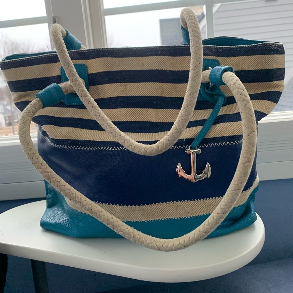 Classic beachy tote